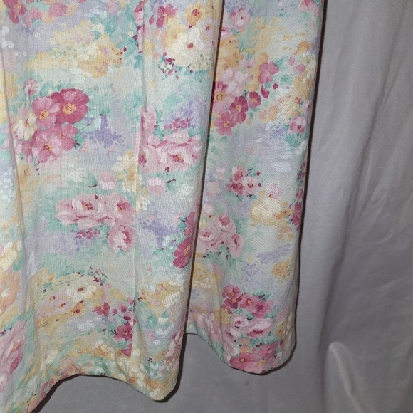 Amanda Stewart vintage nightgown robe /Muumuu floral size large has pockets. - Picture 4 of 7
